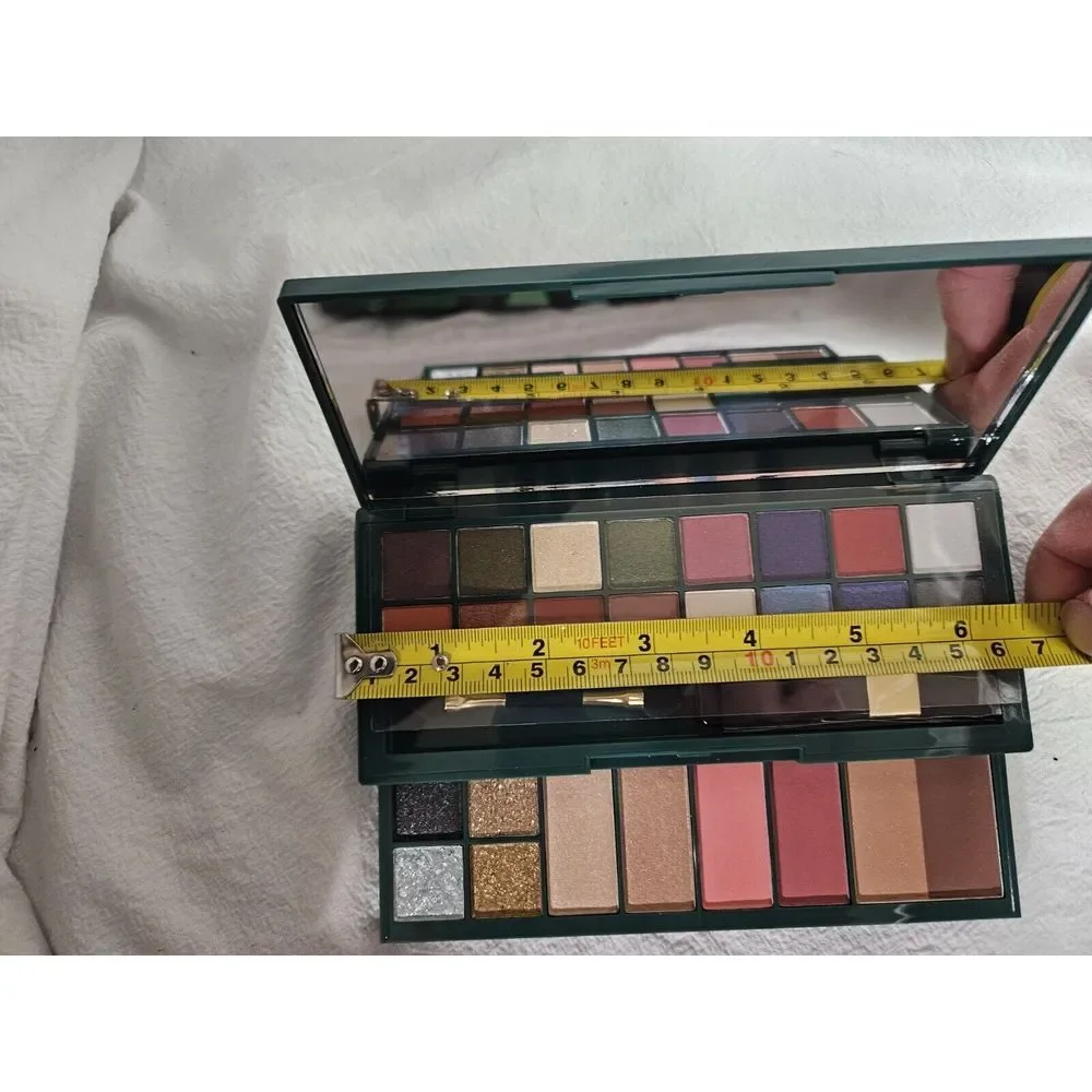 Avon fmg Glimmer Bejeweled Mega Palette, Eyeshadow, Blush, Contour & Highlighter